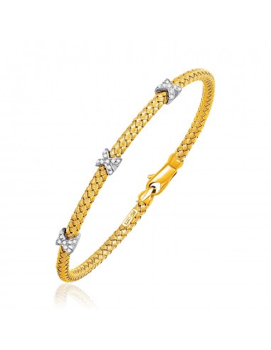 Basket Weave Bangle with Cross Diamond Accents in 14k Yellow Gold (4.0mm) vente chaude votre 